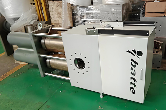 擠出機(jī)換網(wǎng)器